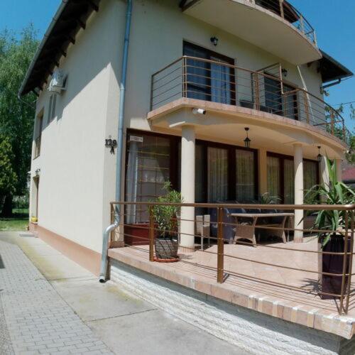 Balatoni Aranyparti Apartmanok Siofok Exterior photo